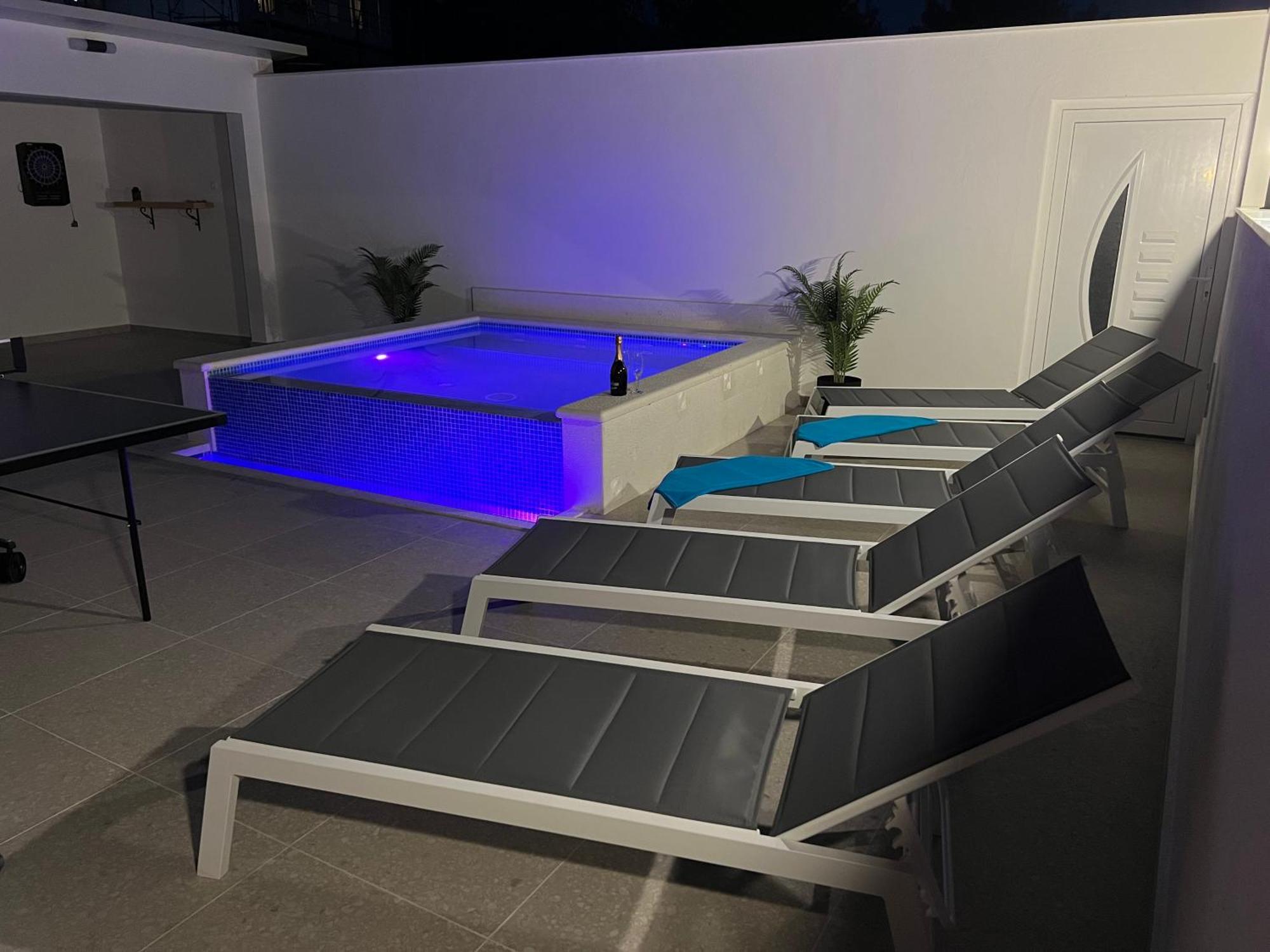 Apartment Marinely Kaštela Екстериор снимка