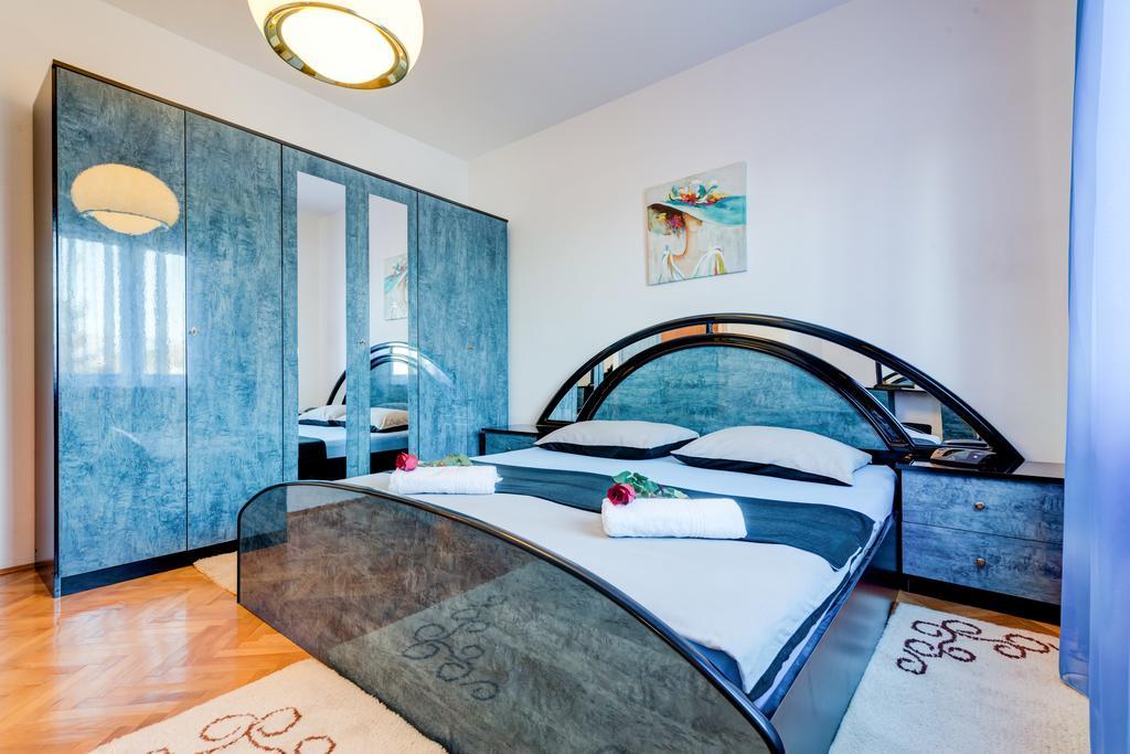 Apartment Marinely Kaštela Екстериор снимка
